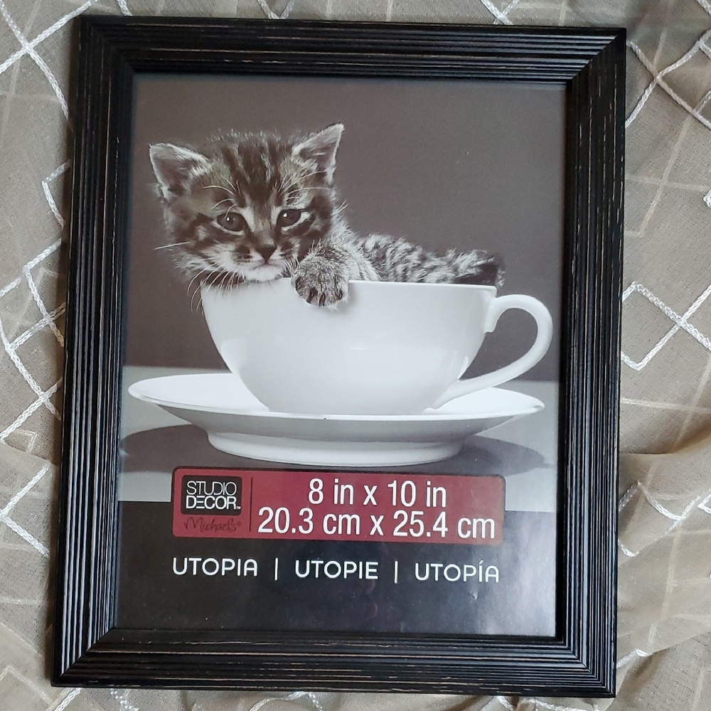 Black Wood Frame‎
